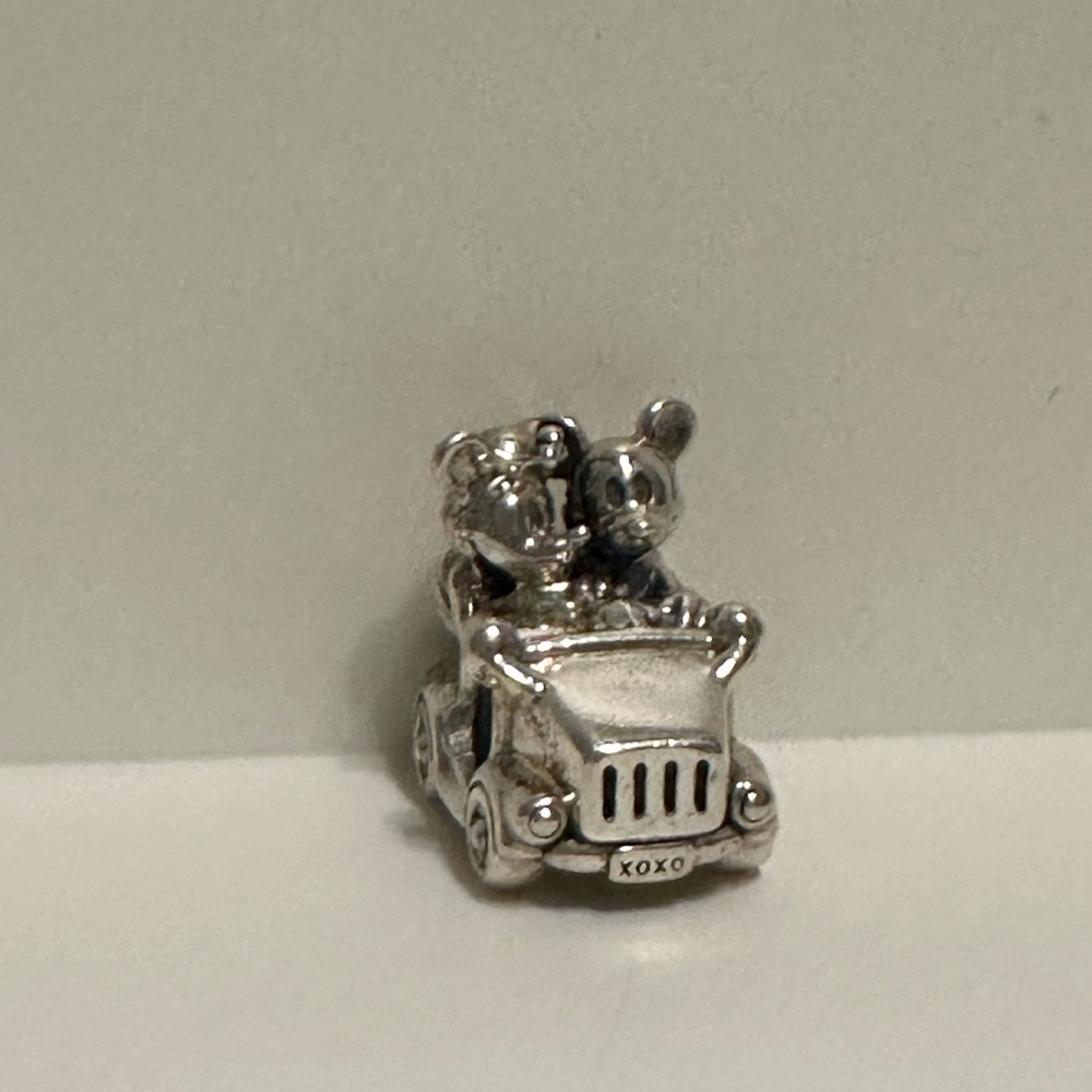 Pandora Disney Mickey and Minnie Mouse car charm
